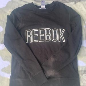 Reebok athletic long sleeve sweatshirt